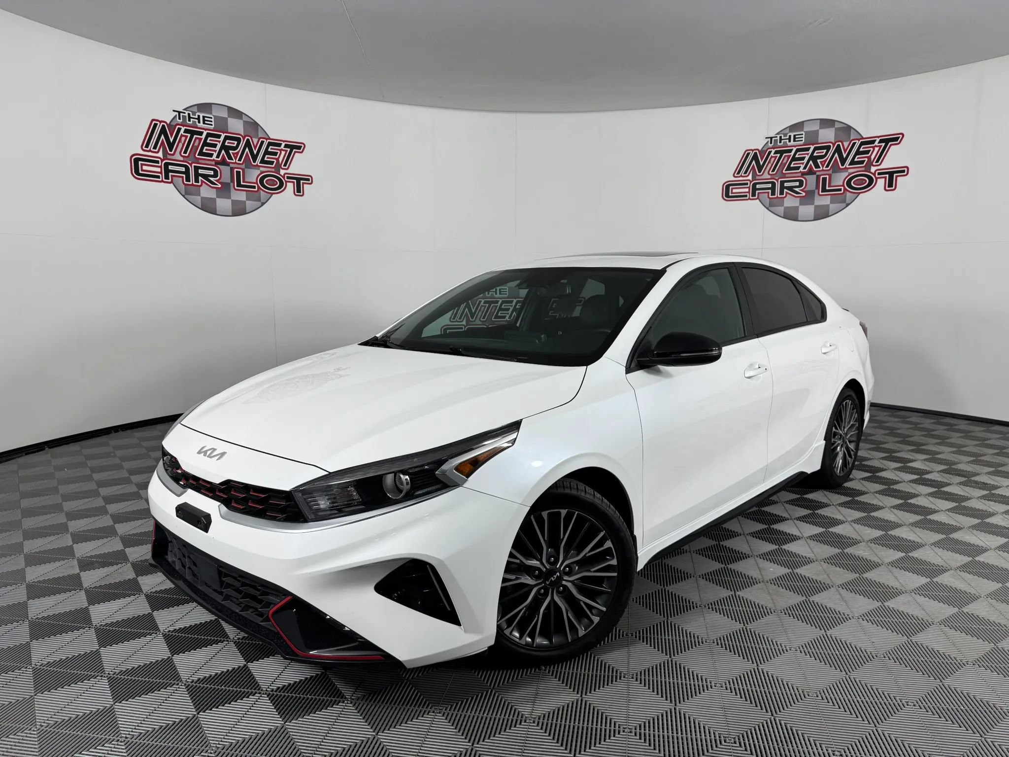 Used 2023 Kia Forte GT-Line w/ GT-Line Premium Package FWD image 1