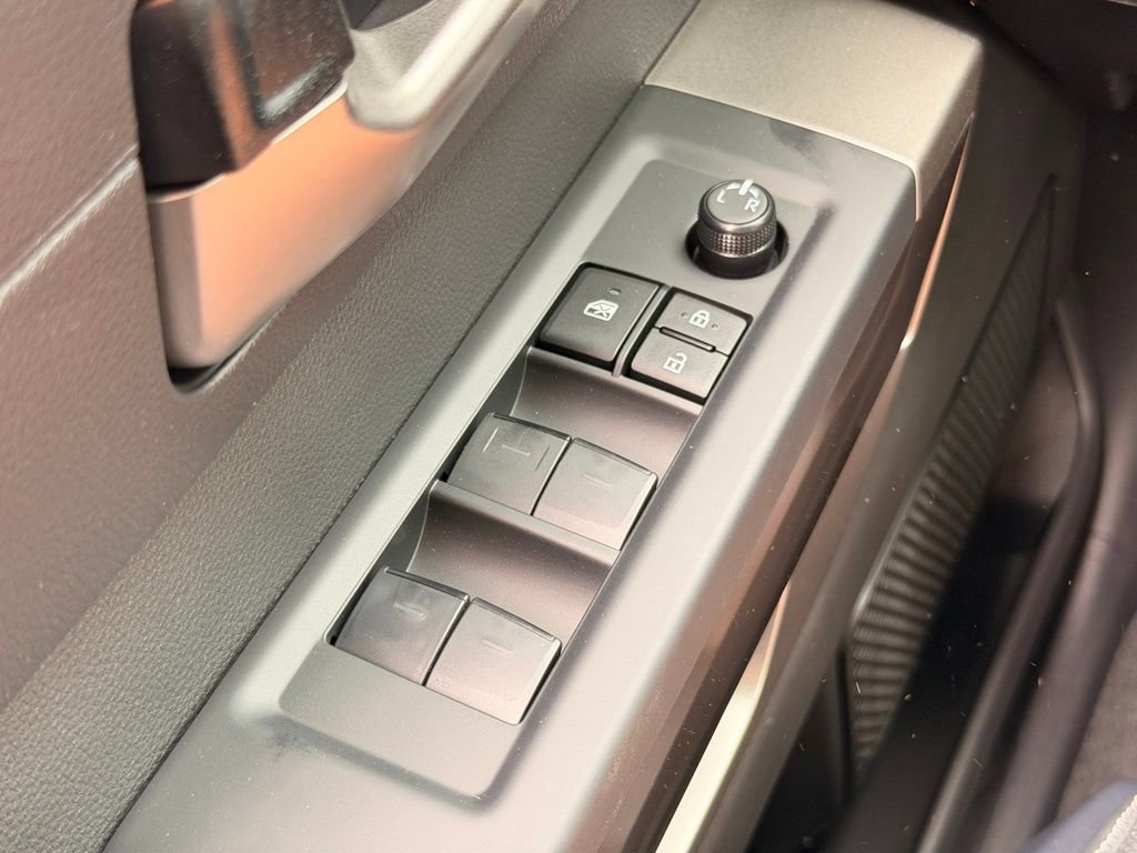 New 2026 Toyota Tundra SR5 AWD/4WD image 18