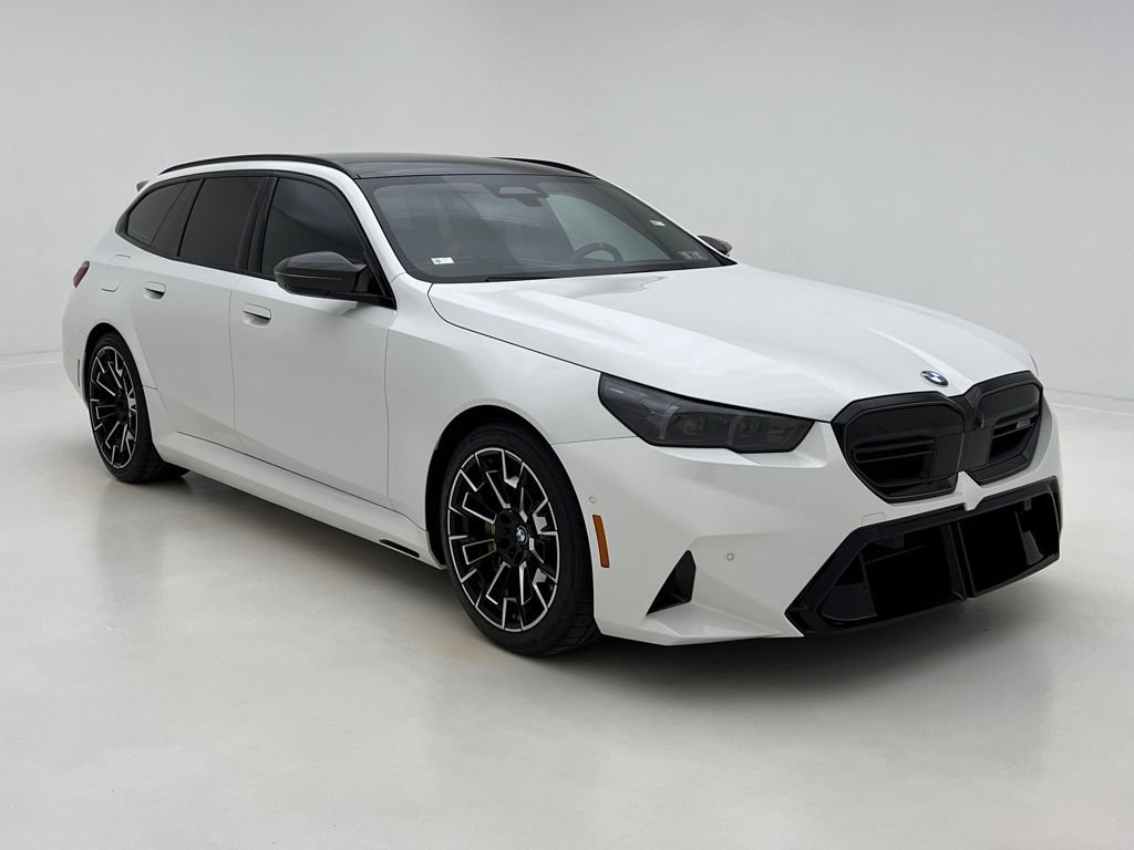 Used 2025 BMW M5 Touring w/ M Driver's Package video 2