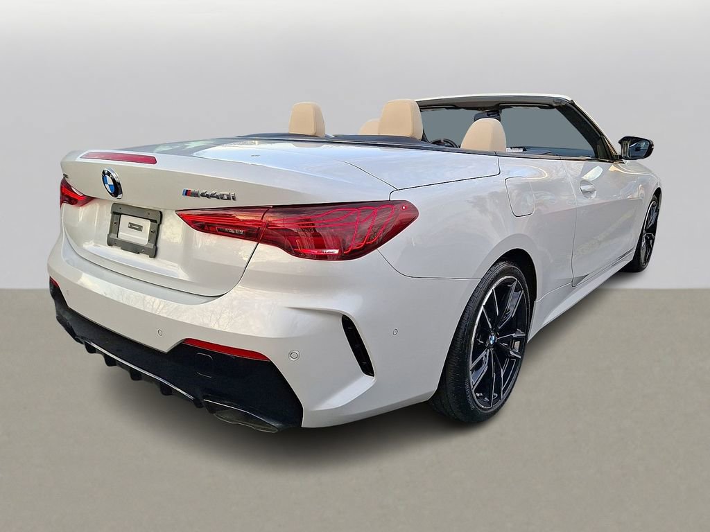 Certified 2025 BMW 440i xDrive Convertible w/ Premium Package image 4