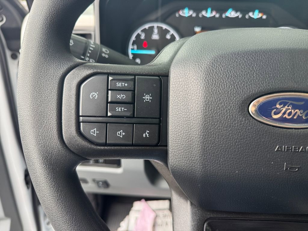 New 2025 Ford F450 XLT w/ XLT Value Package image 32