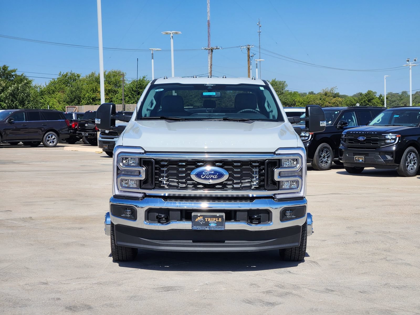 New 2026 Ford F350 XLT w/ XLT Premium Package AWD/4WD image 6