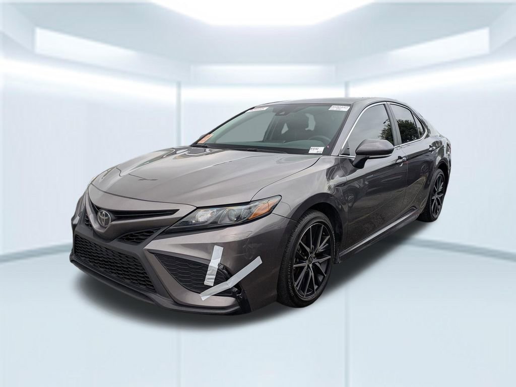 Used 2024 Toyota Camry SE