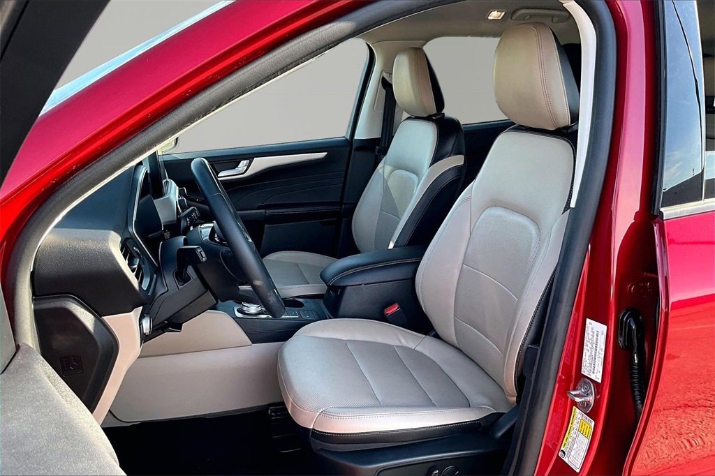 Used 2022 Ford Escape SEL w/ Technology Package image 25