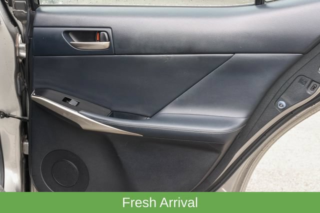 Used 2018 Lexus IS 300 AWD w/ Comfort Package image 18