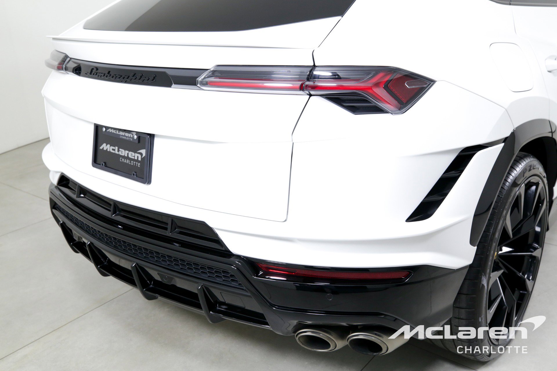 Used 2023 Lamborghini Urus S image 42
