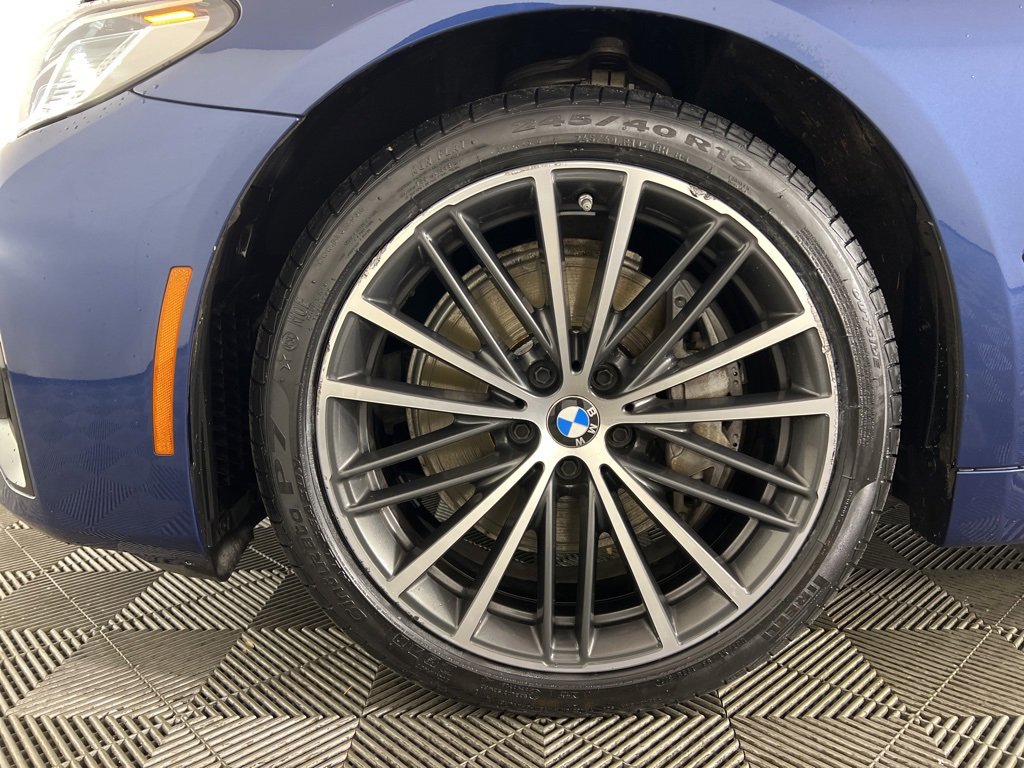 Used 2023 BMW 540i xDrive w/ Premium Package image 42