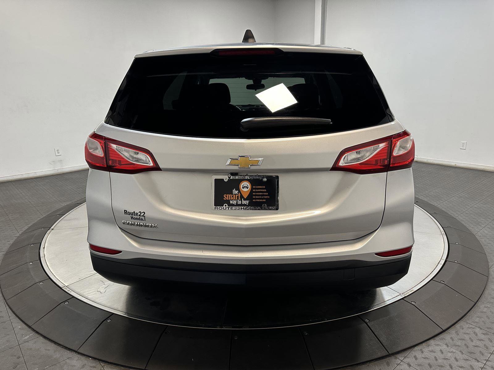 Used 2020 Chevrolet Equinox LS w/ LS Convenience Package image 11