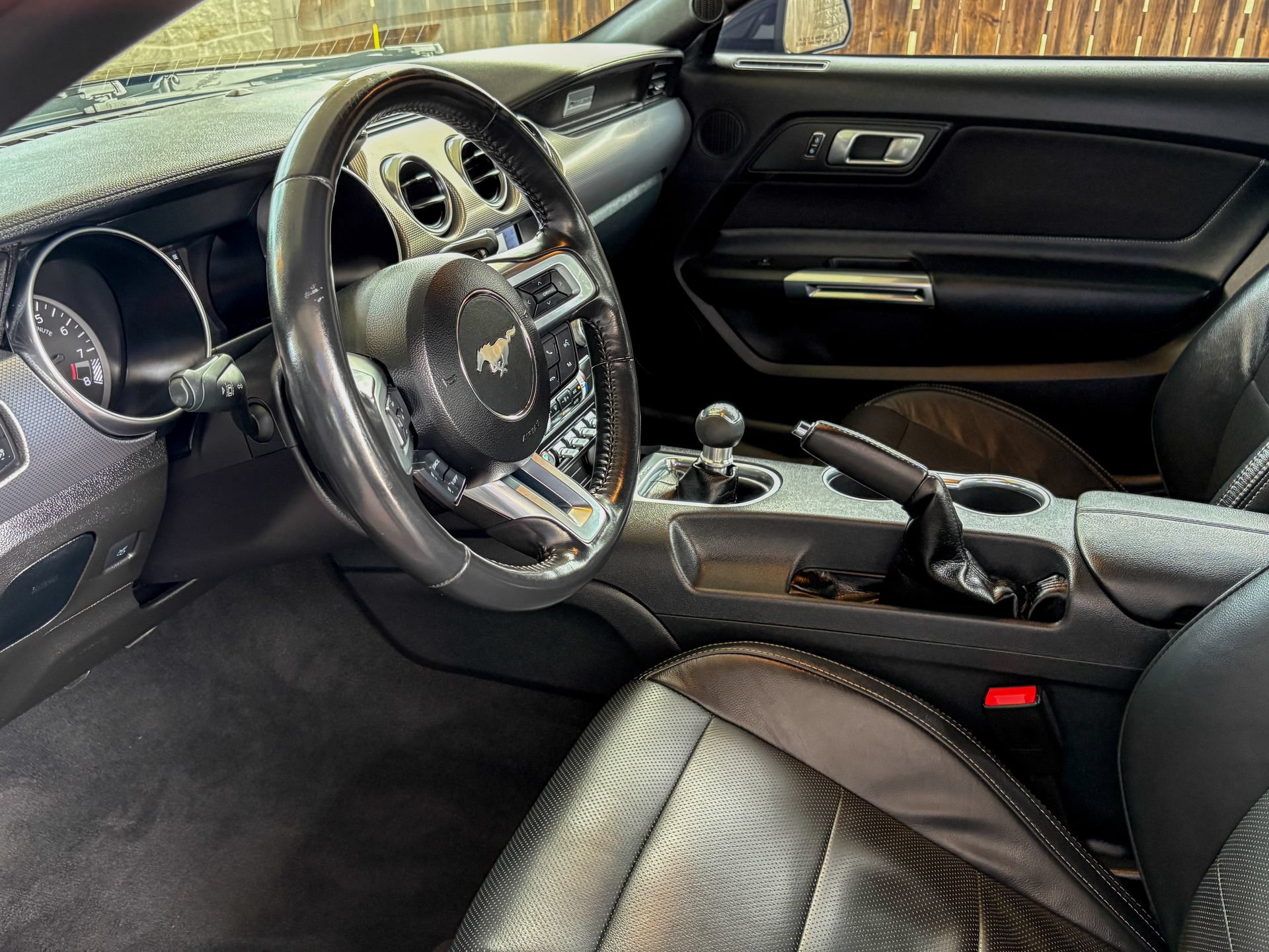 Used 2022 Ford Mustang GT w/ Equipment Group 301A RWD image 8