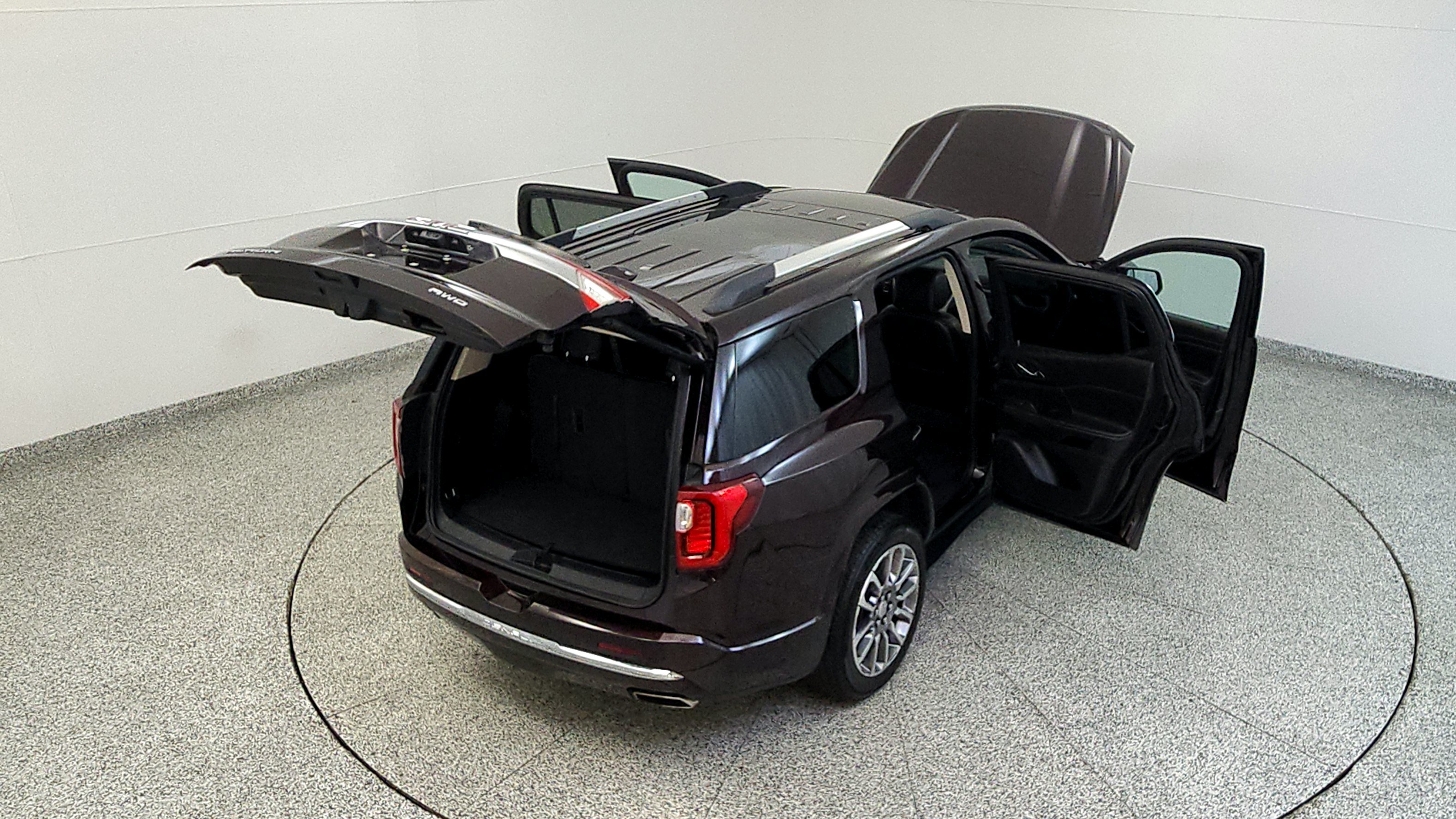 Used 2021 GMC Acadia Denali w/ Denali Ultimate Package AWD/4WD image 18