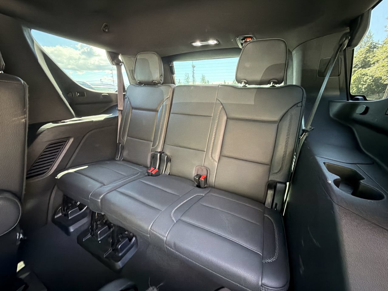 Used 2023 GMC Yukon Denali AWD/4WD image 21