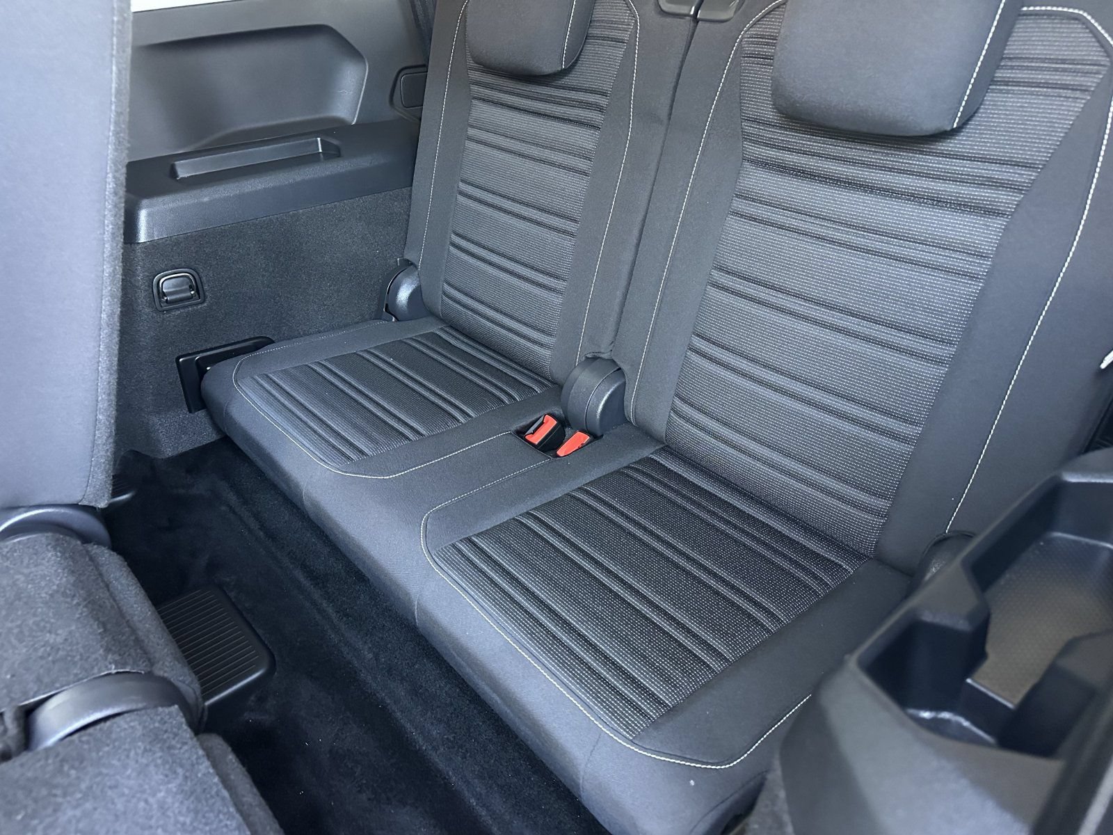 Used 2023 Volkswagen Tiguan S w/ Driver Assistance Package FWD image 13