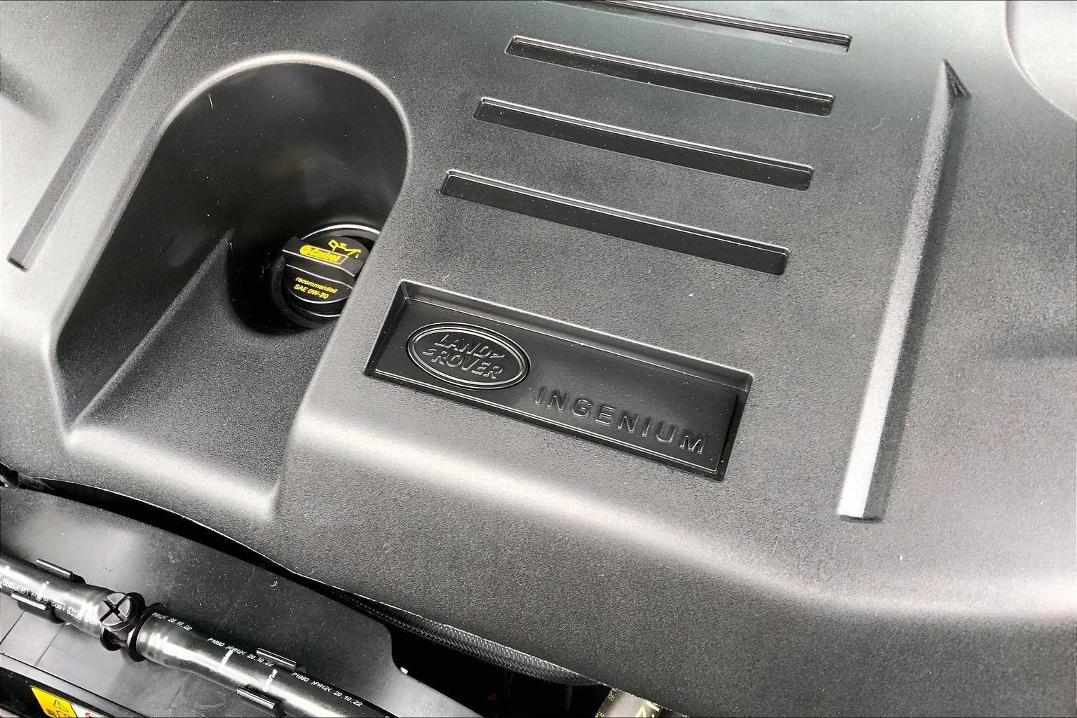 Used 2023 Land Rover Defender 130 X-Dynamic SE AWD/4WD image 32