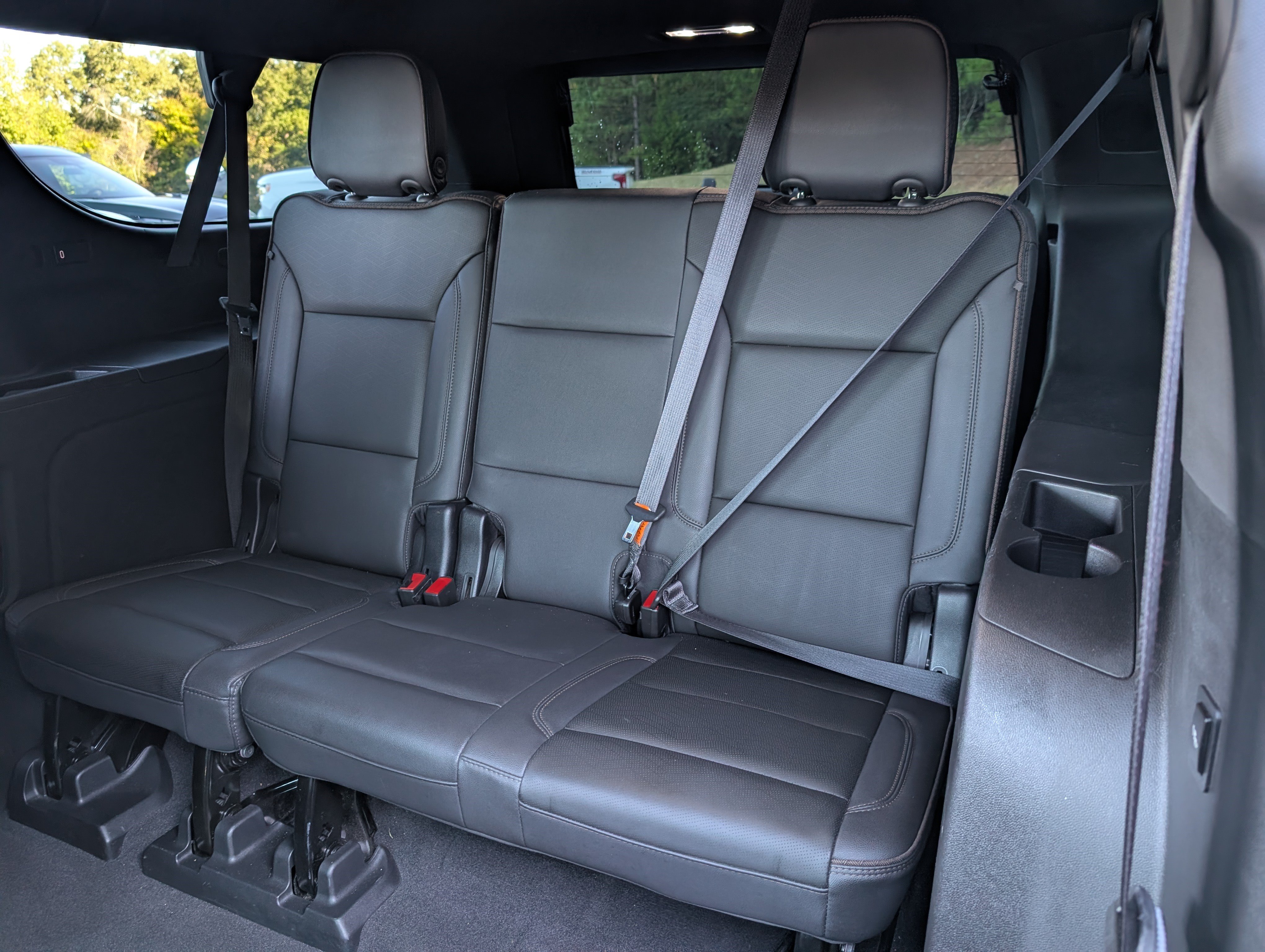 Used 2022 Chevrolet Suburban High Country w/ Max Trailering Package AWD/4WD image 18