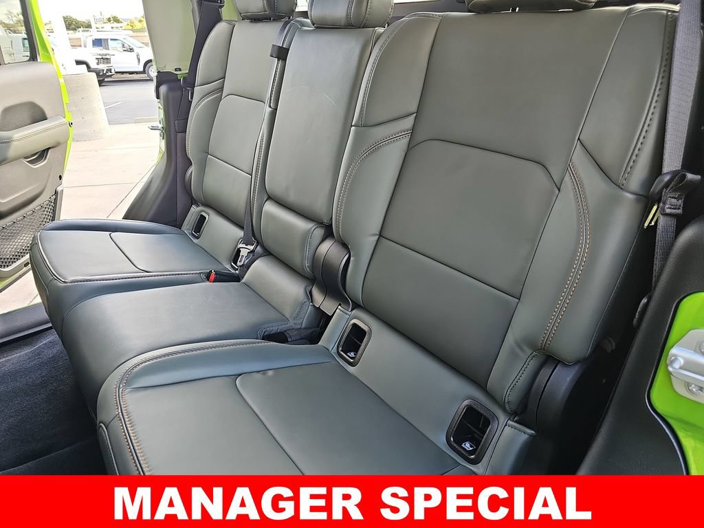 New 2025 Jeep Gladiator Mojave w/ Convenience Group AWD/4WD image 13