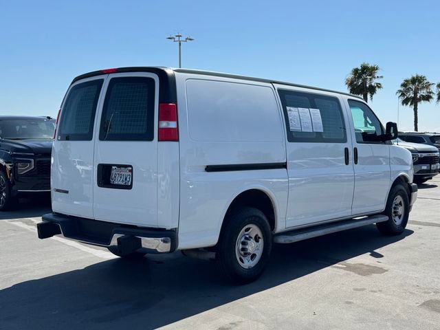 Used 2020 Chevrolet Express 2500 w/ Driver Convenience Package RWD image 4
