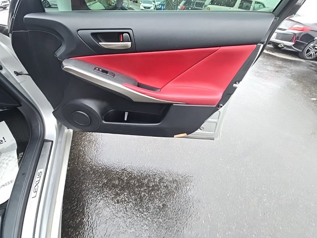 Used 2019 Lexus IS 300 F Sport w/ F Sport Package image 32
