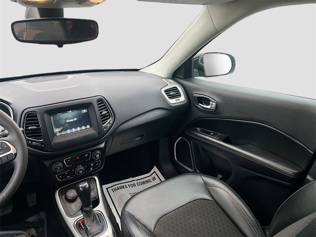 Used 2021 Jeep Compass Latitude image 21