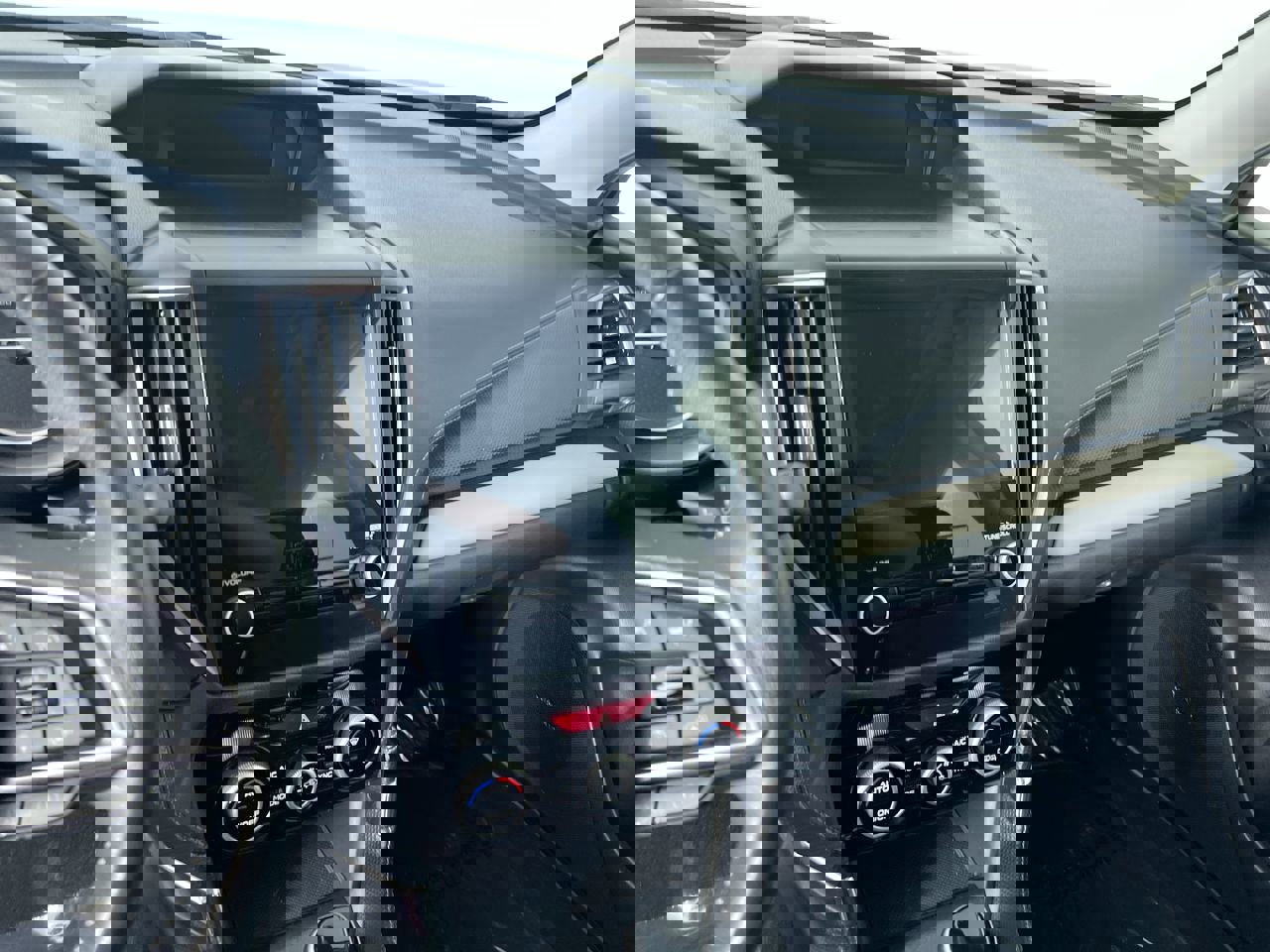 Used 2024 Subaru Forester Limited AWD/4WD image 25