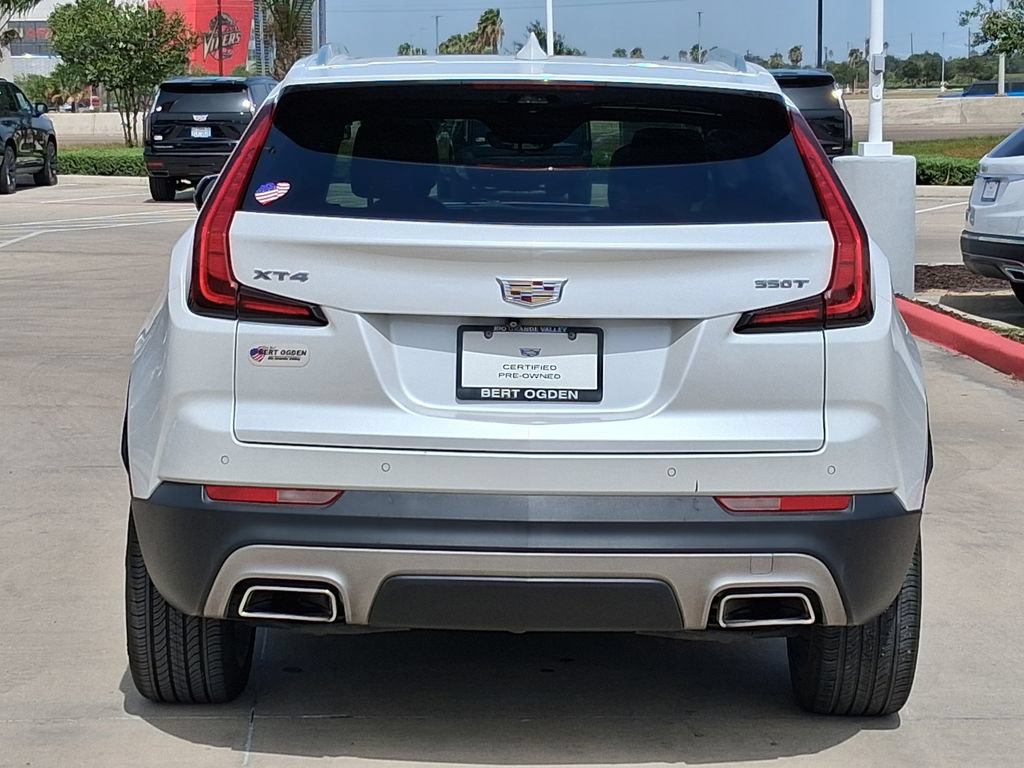 Used 2022 Cadillac XT4 Premium Luxury w/ Enhanced Visibility Package FWD image 5