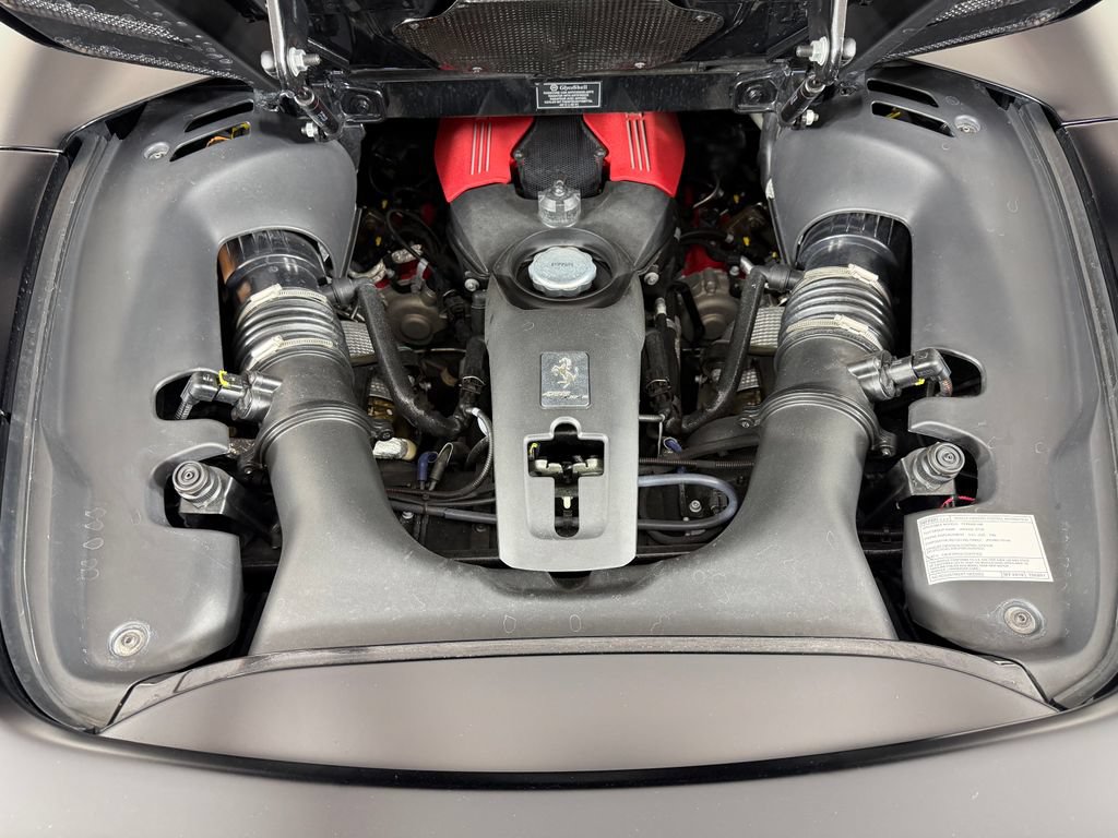 Used 2018 Ferrari 488 Spider RWD image 19