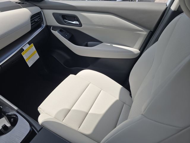 New 2026 Nissan Rogue SV FWD image 16