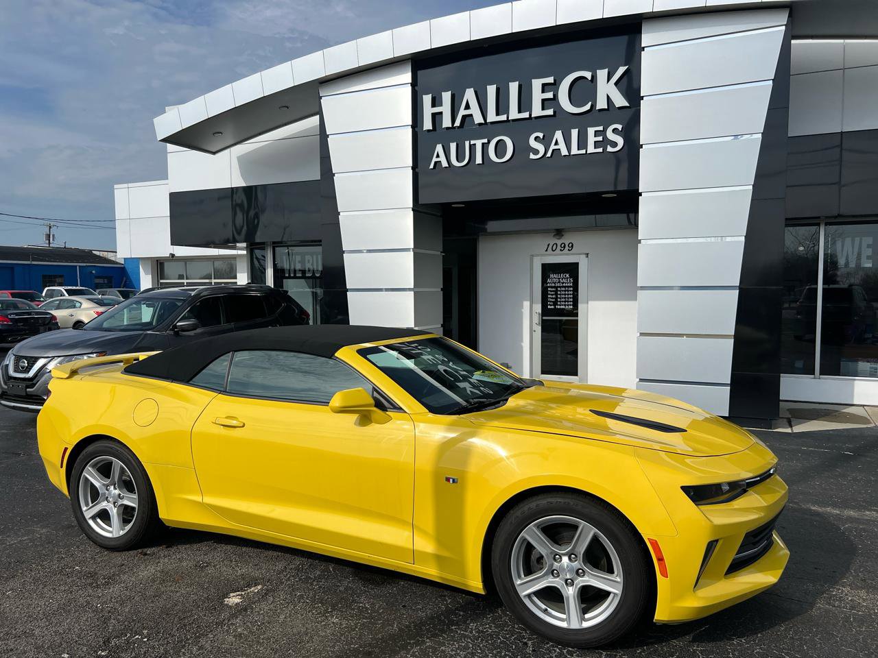 Used 2016 Chevrolet Camaro LT image 8