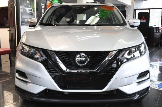 Used 2022 Nissan Rogue Sport SL AWD/4WD image 2