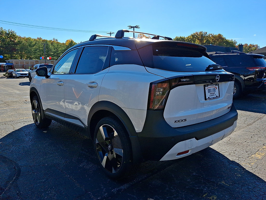 New 2026 Nissan Kicks SR w/ Cold Weather Package AWD/4WD image 3