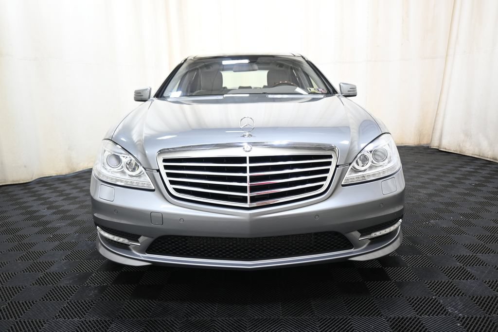 Used 2010 Mercedes-Benz S 550 4MATIC image 2