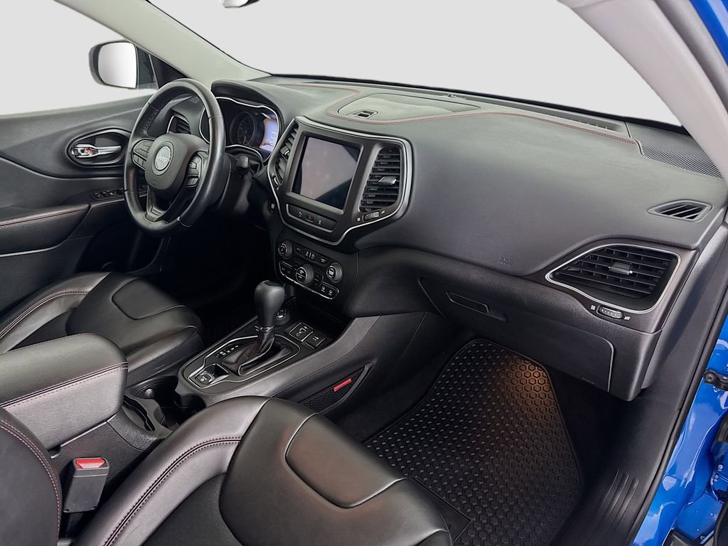 Used 2021 Jeep Cherokee Trailhawk w/ Trailer Tow Group AWD/4WD image 28