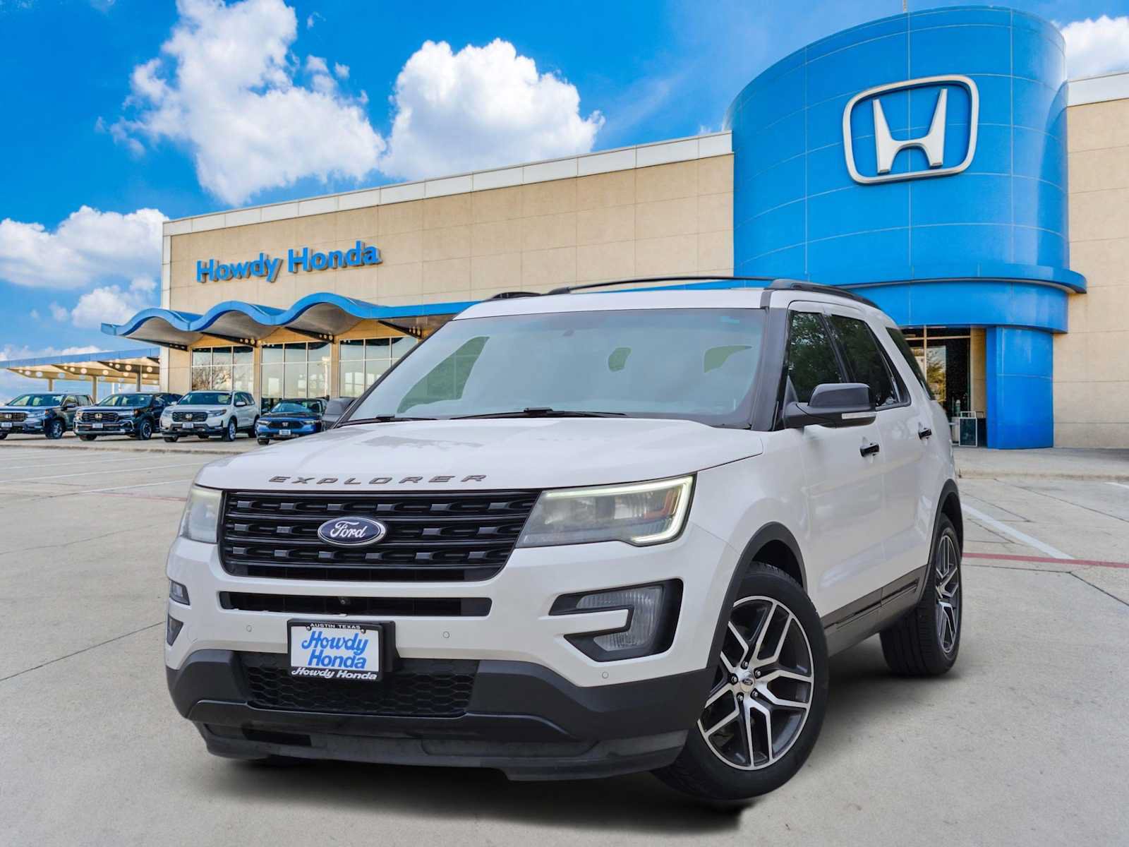 Used 2017 Ford Explorer Sport w/ Equipment Group 401A AWD/4WD image 1