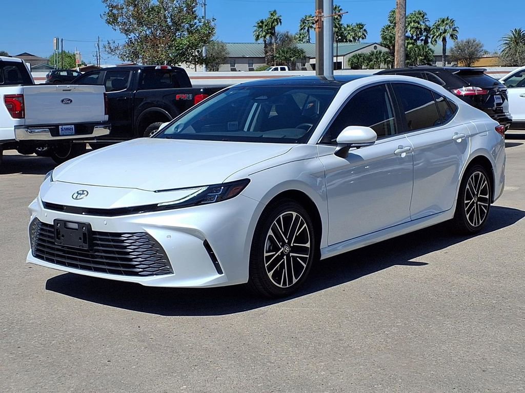 Used 2025 Toyota Camry XLE w/ Premium Plus Package image 3