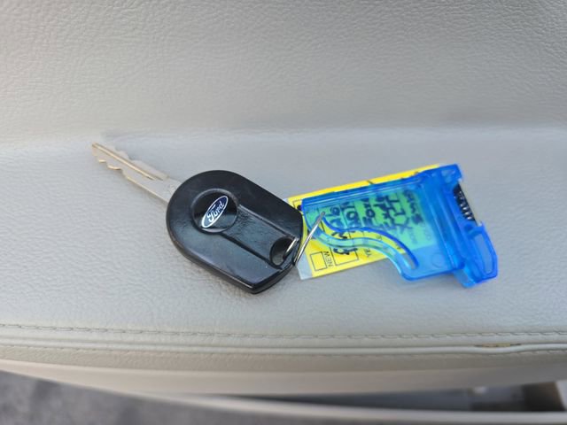 Used 2014 Ford Explorer XLT w/ Equipment Group 202A image 30