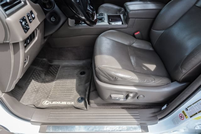 Used 2018 Lexus GX 460 Premium AWD/4WD image 24