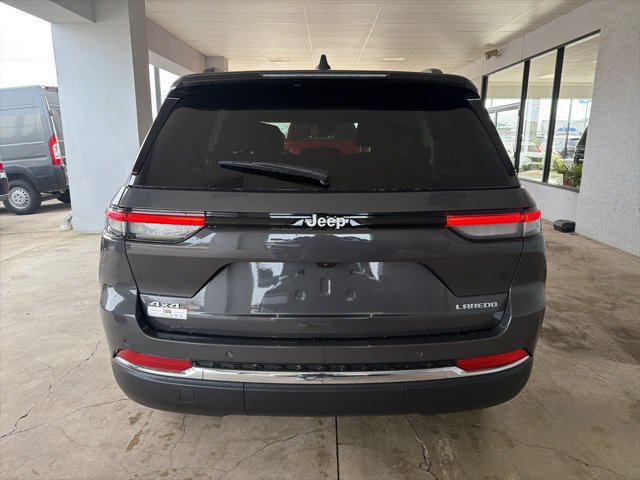New 2026 Jeep Grand Cherokee Laredo X AWD/4WD image 4