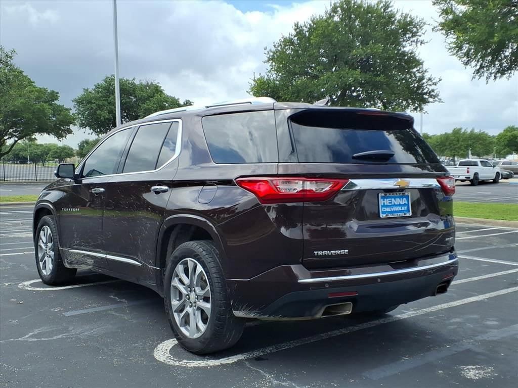 Used 2021 Chevrolet Traverse Premier FWD image 7
