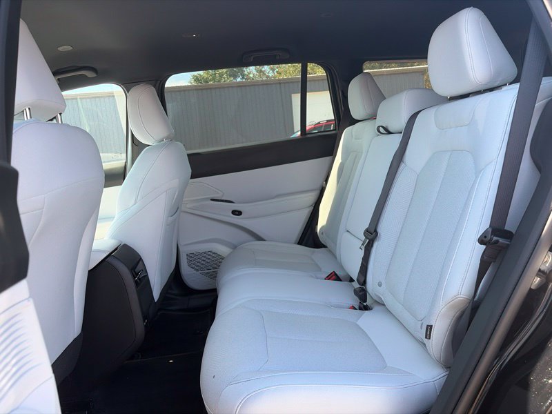 New 2026 Jeep Cherokee Laredo AWD/4WD image 14