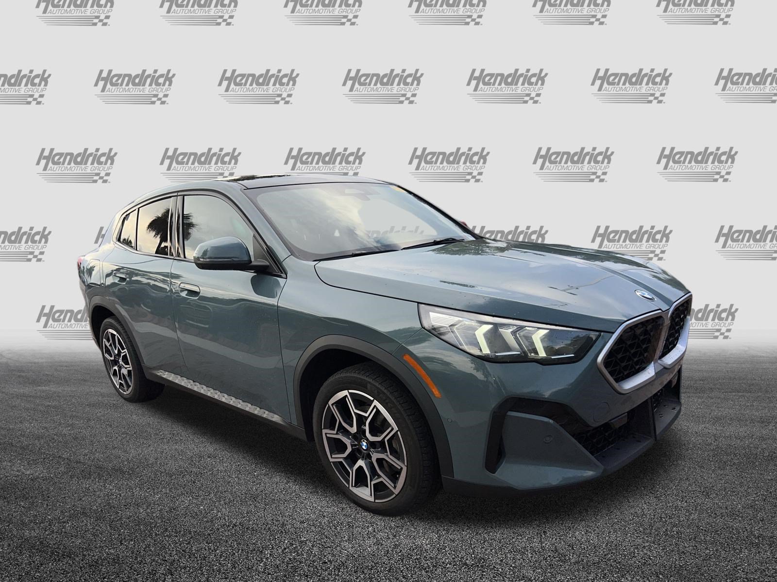 Certified 2025 BMW X2 xDrive28i AWD/4WD image 2