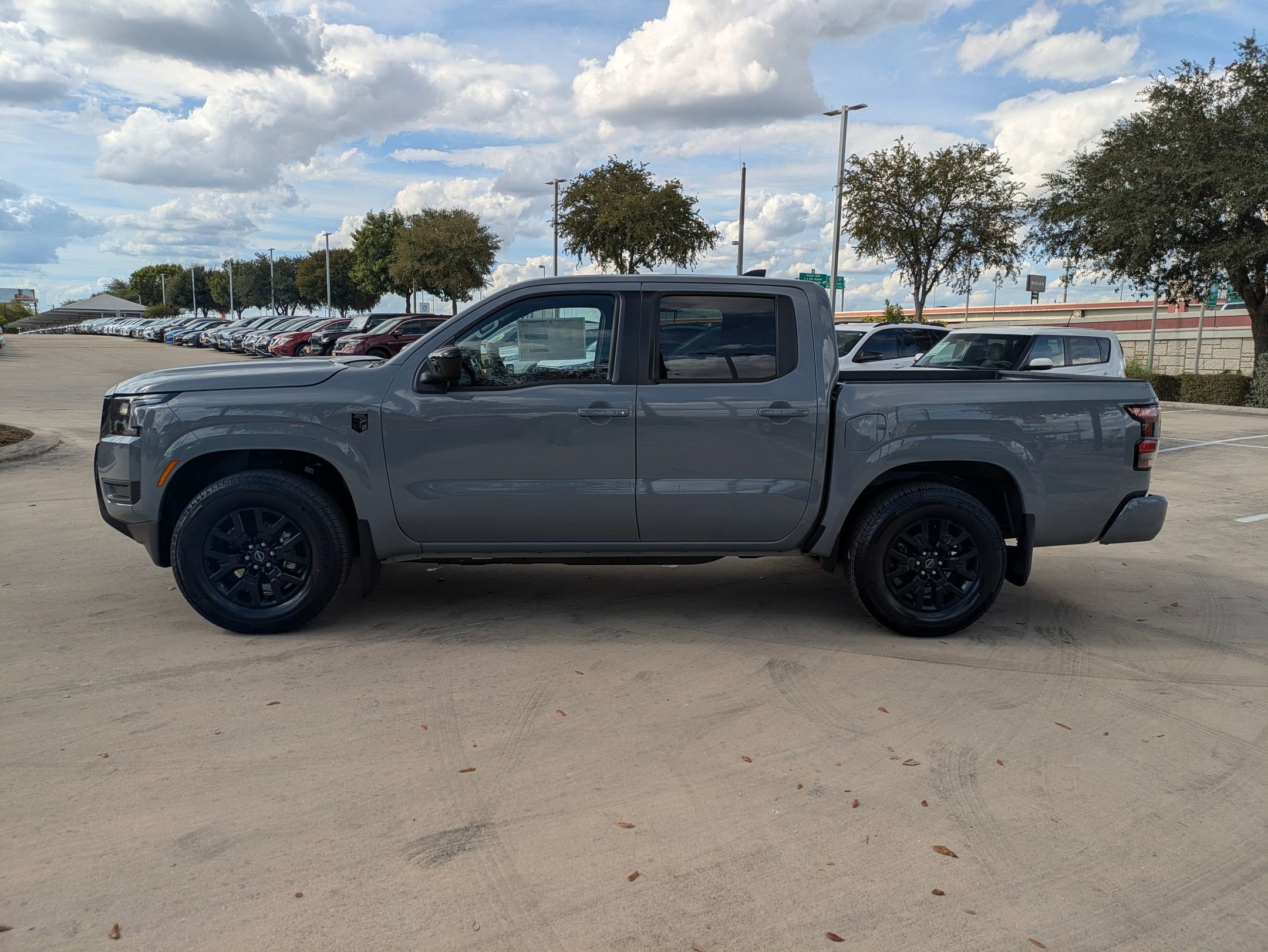 New 2026 Nissan Frontier SV image 6