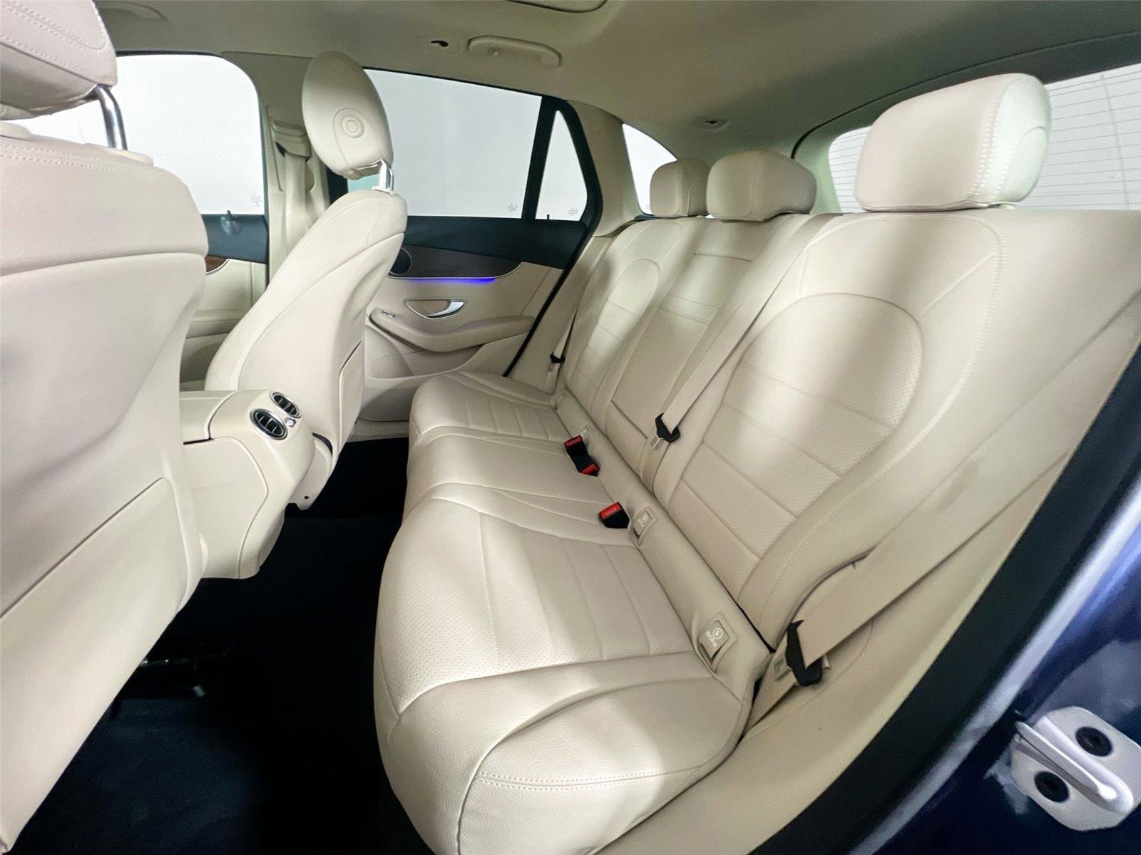 Used 2022 Mercedes-Benz GLC 300 4MATIC image 21