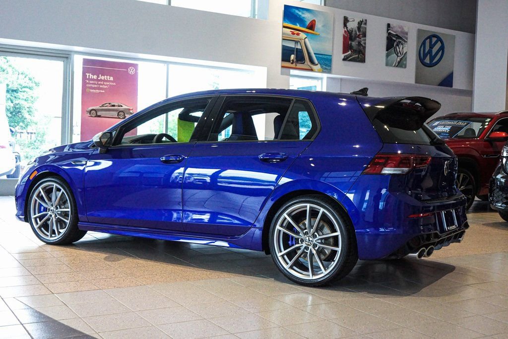 New 2024 Volkswagen Golf R image 3