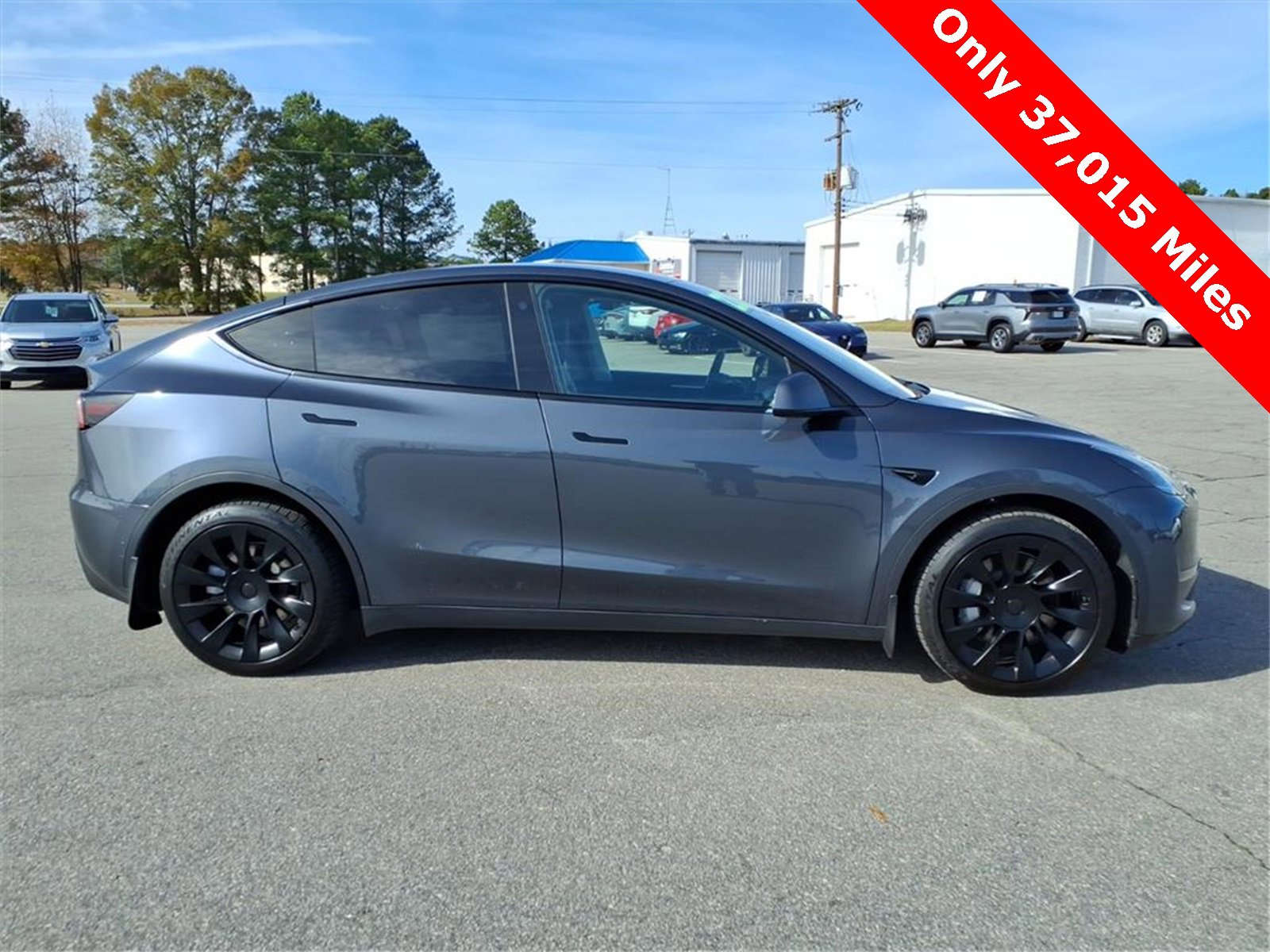 Used 2022 Tesla Model Y Long Range image 6