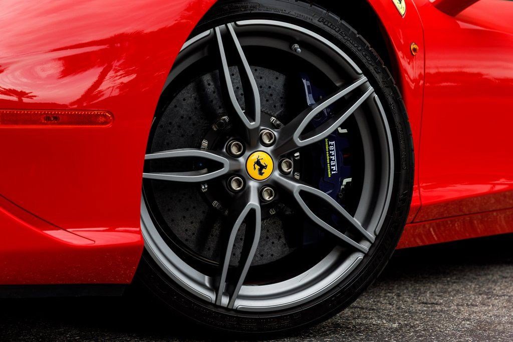 Used 2015 Ferrari 458 Speciale A image 10