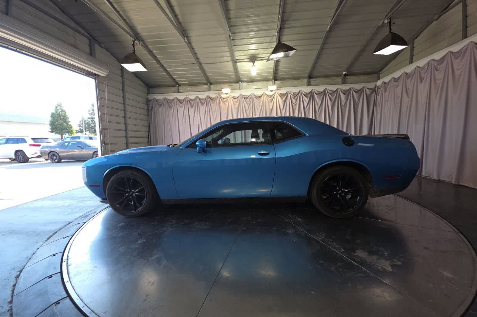 Used 2018 Dodge Challenger SXT w/ Blacktop Package RWD image 6