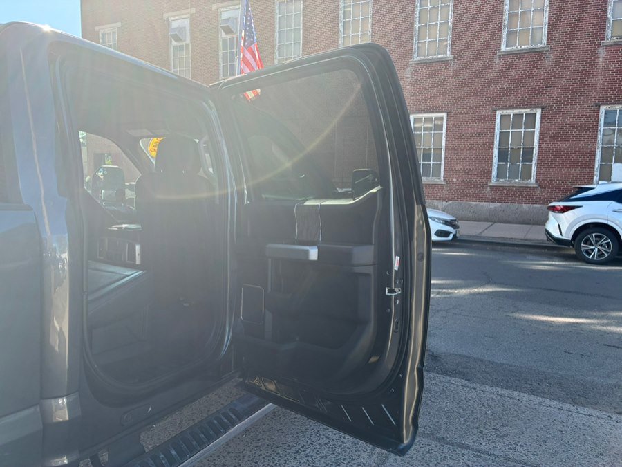 Used 2018 Ford F250 Lariat w/ Lariat Ultimate Package image 11