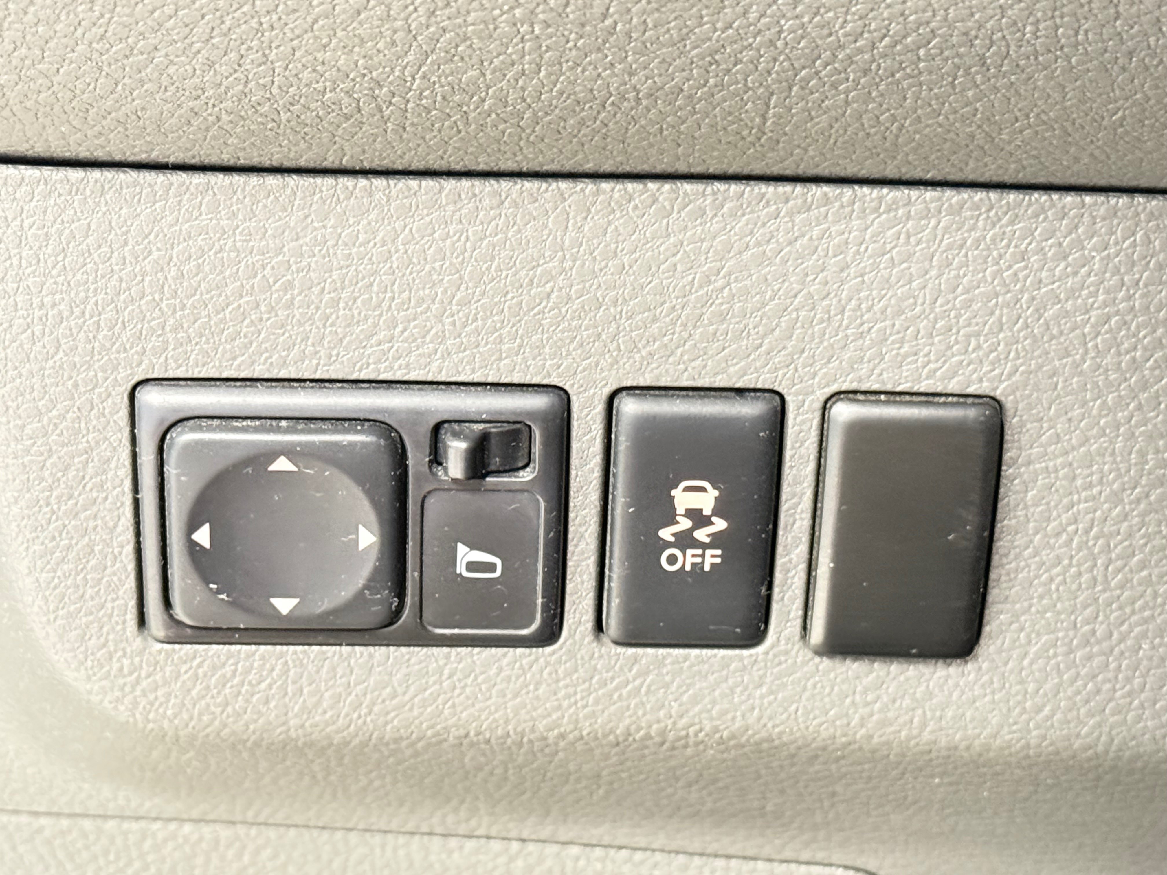 Used 2016 Nissan NV 2500 SV RWD image 23