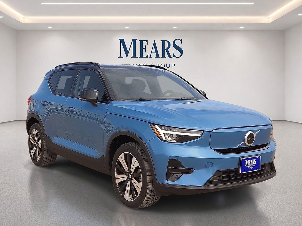 Used 2023 Volvo XC40 Recharge Core AWD/4WD image 8