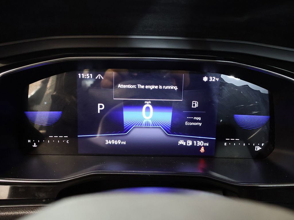 Used 2023 Volkswagen Jetta Sport image 36