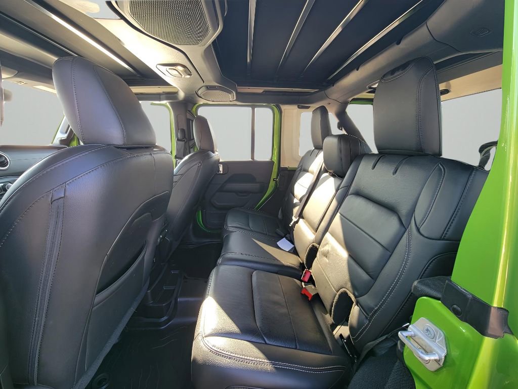 Used 2019 Jeep Wrangler Unlimited Sahara image 24